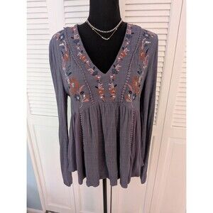 Artesia Top Women's M Boho Embroidered Grey Blue Blouse Pop Over Peasant Hippie